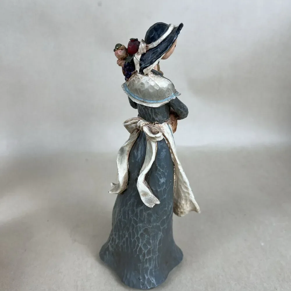 Thanksgiving 2004‎ Pilgrims Harvest Season Craft Women Figures 6-7”Tall Set Of 2